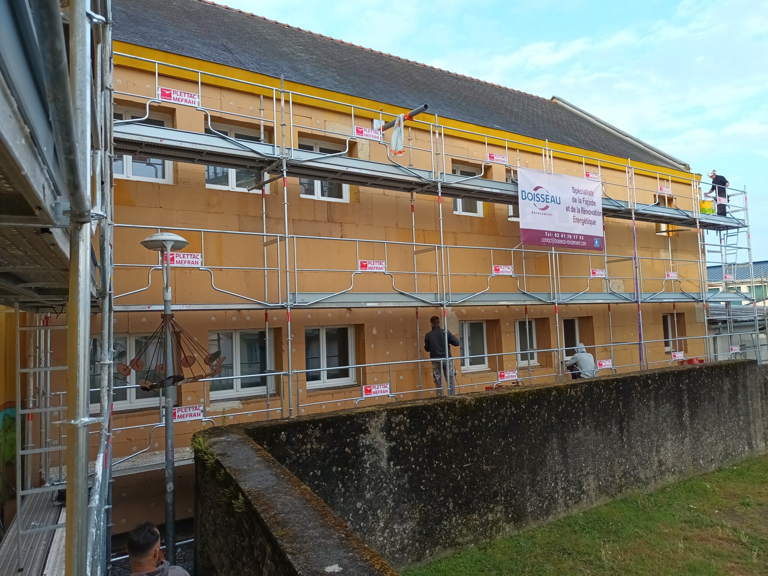 Isolation thermique par l’extérieur de l’école Salengro à Rezé en Loire-Atlantique