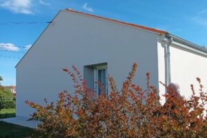 Rénovation de façade avec isolation thermique par l'extérieur après travaux