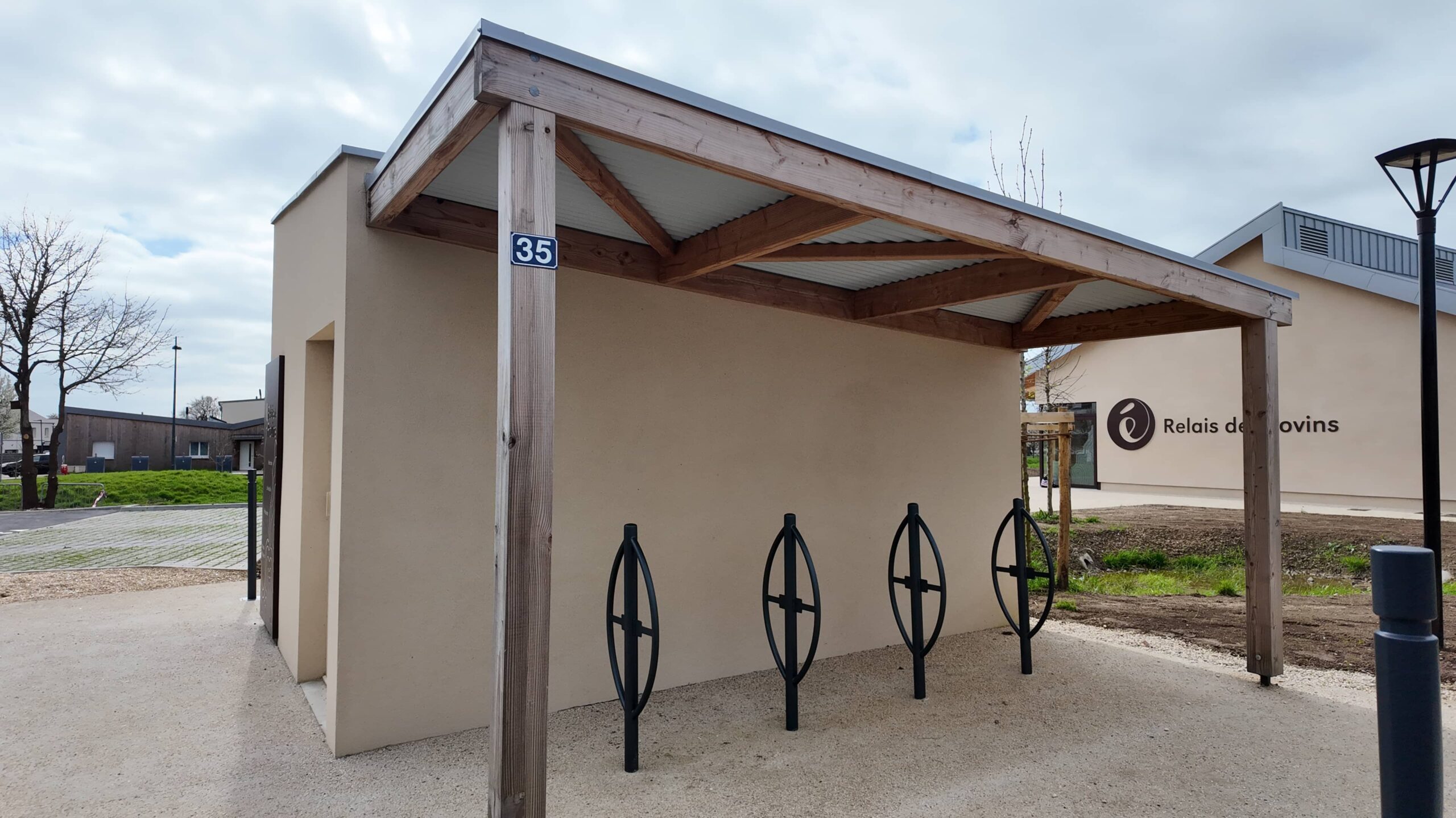 Ravalement Espace multimodal - Écouflant7