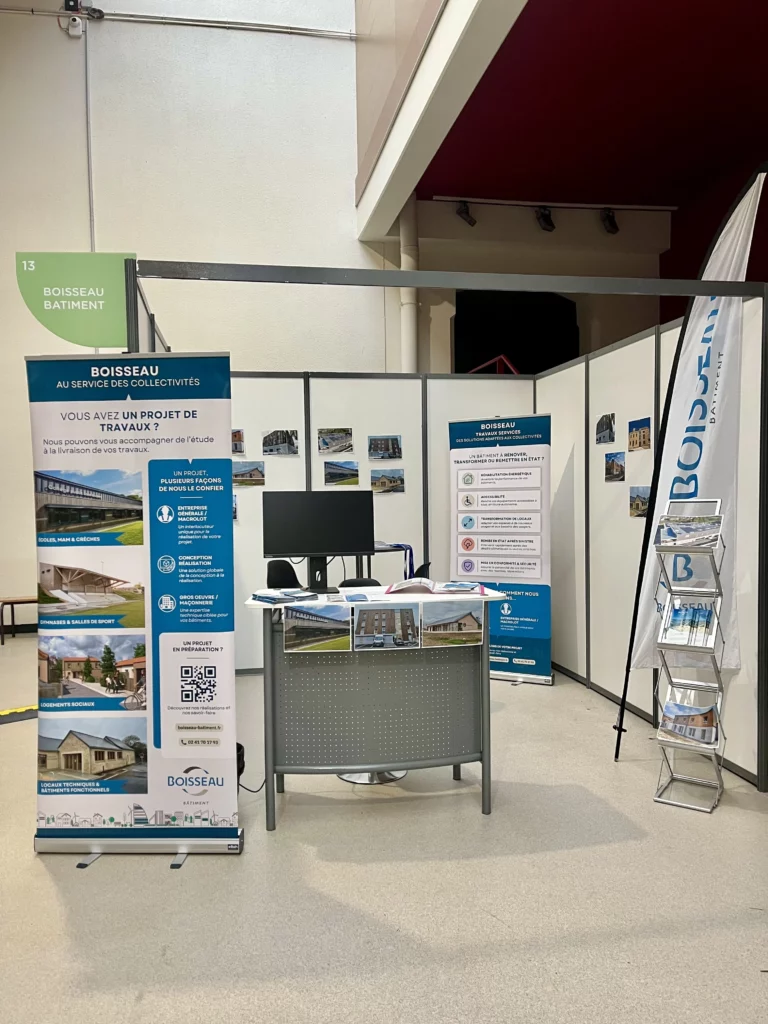 Stand du Groupe Boisseau présentant l’offre Travaux Service au Salon des Maires de Maine-et-Loire